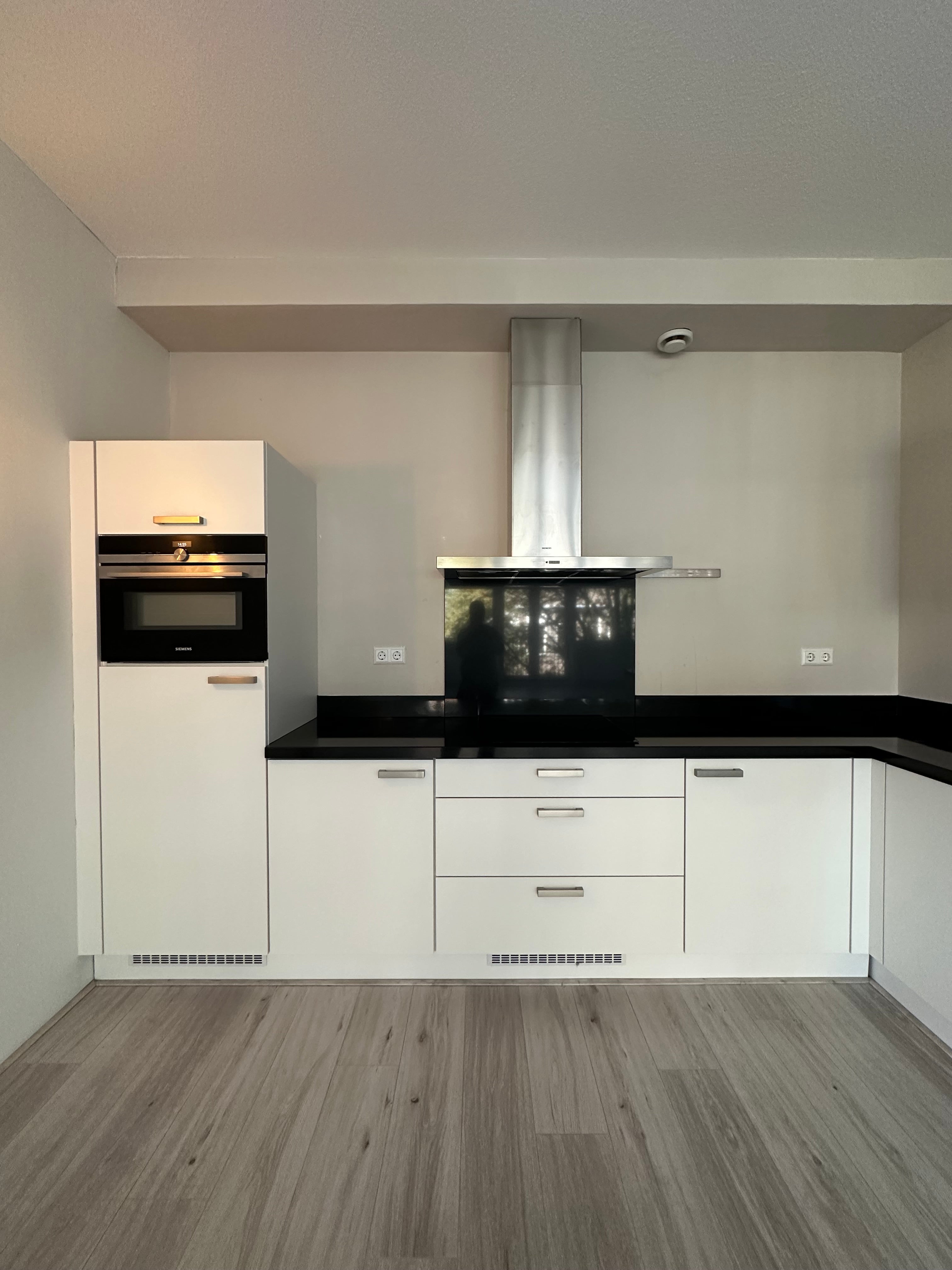 Appartement te huur: Koningin Sophiestraat 196, 'S-Gravenhage