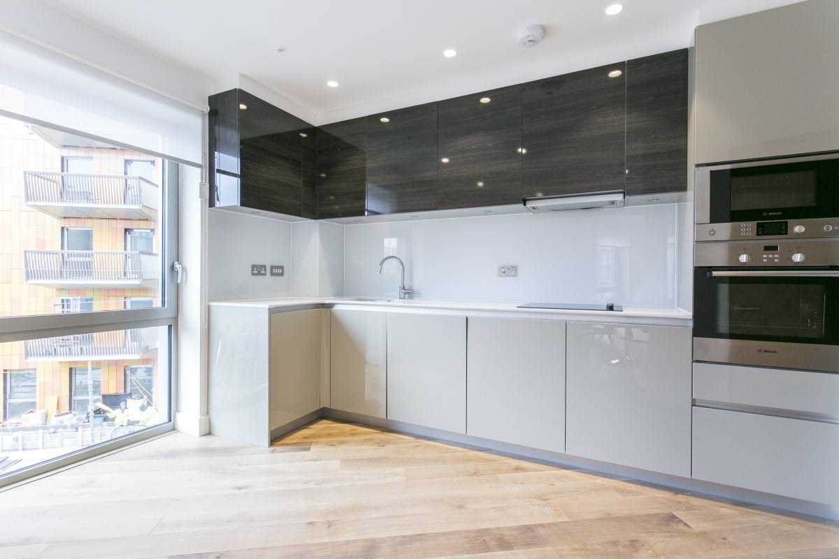Flat Rathbone Market in Greater London