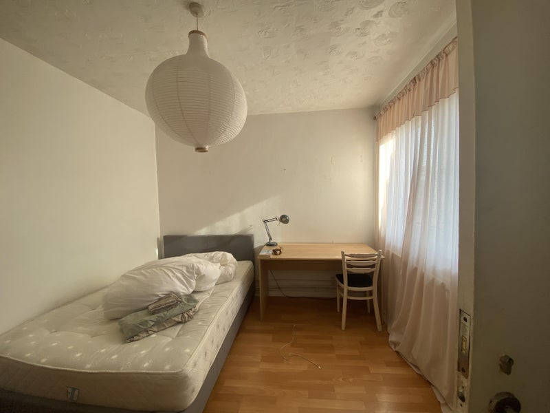 Room Bayham Street in Greater London