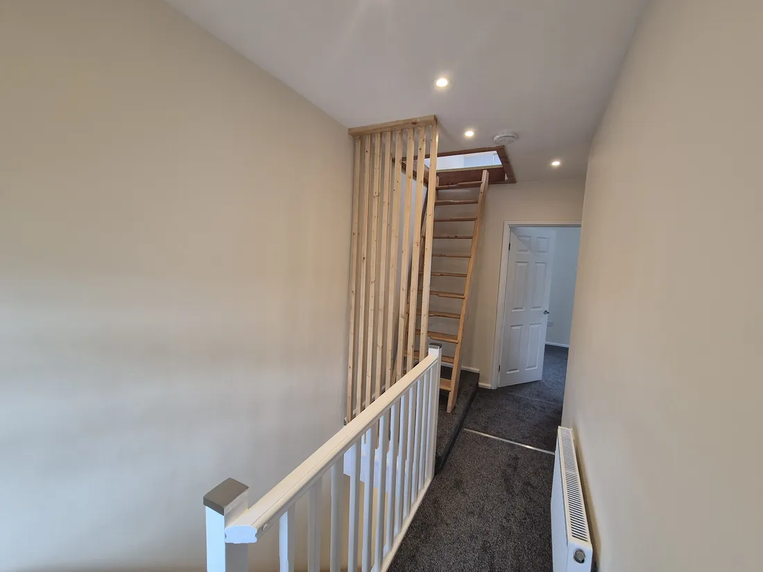 House Pantyrheol in Neath