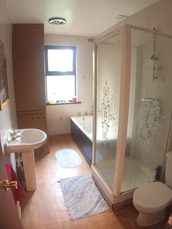 Room Norbury Crescent in Greater London