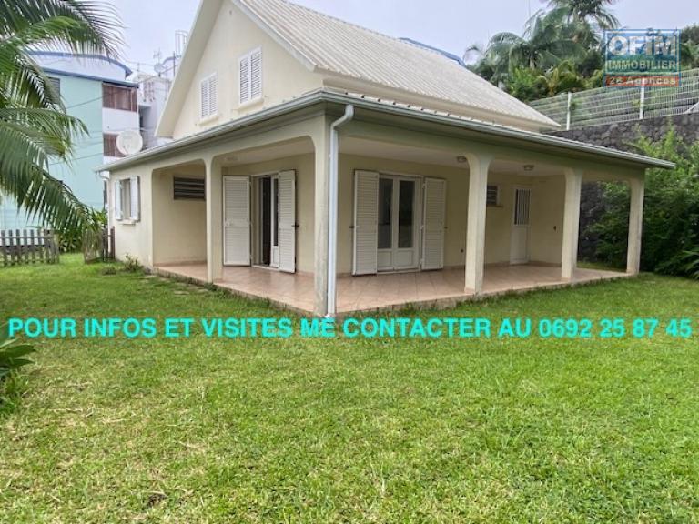House Avenue du Corps Franc de la Montagne Noire in Saint-Denis