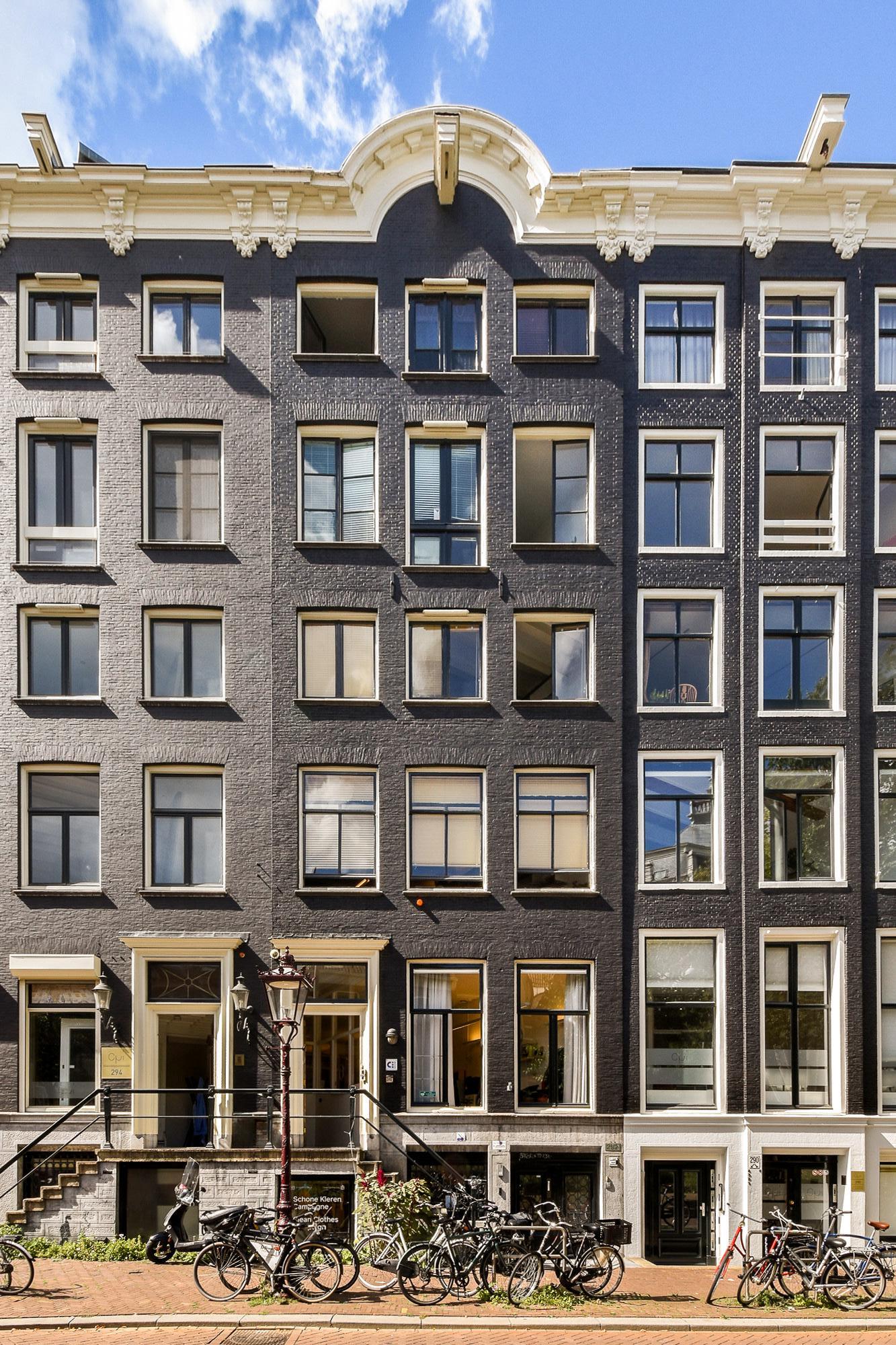 Huis Nieuwezijds Voorburgwal 292 in Amsterdam
