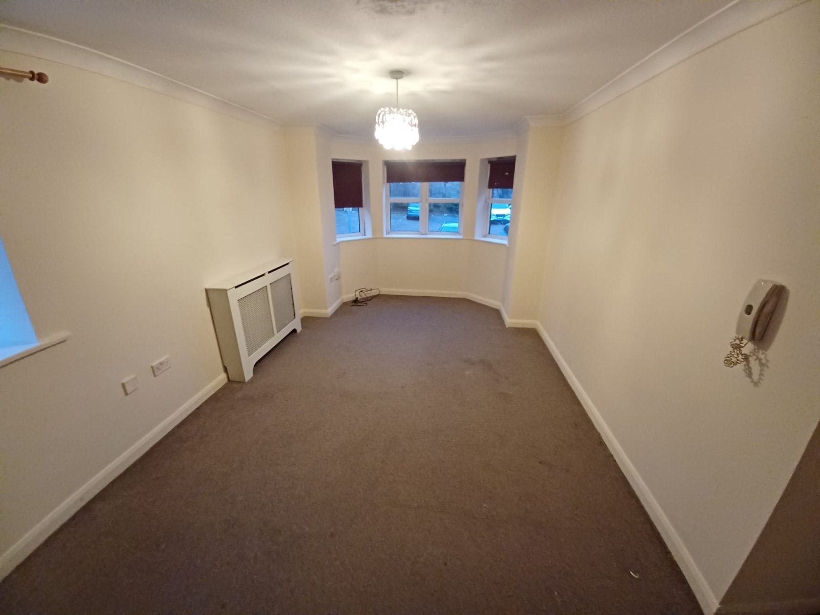 Flat Harrogate Road in Leeds