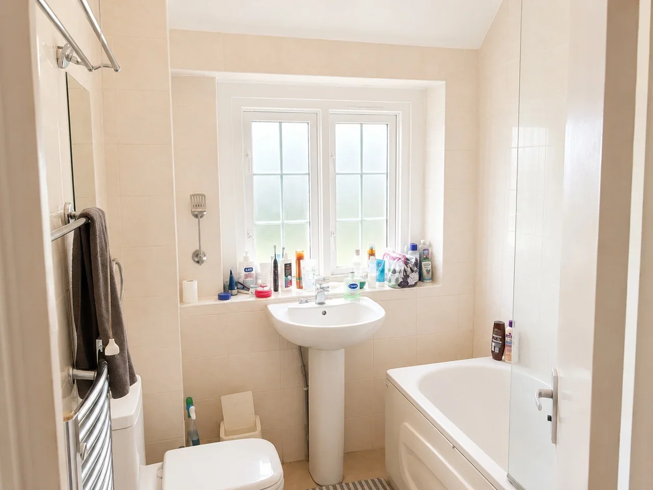 Room Grafton Place in Greater London