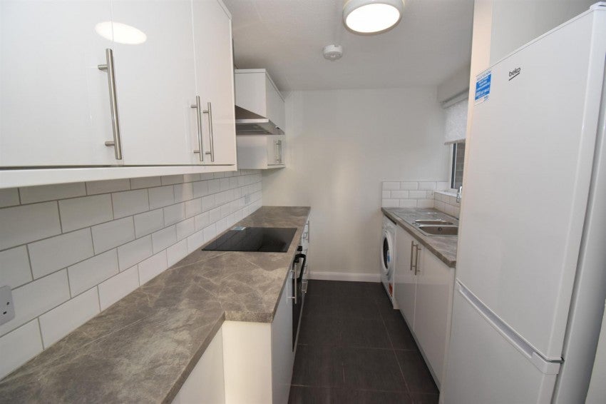 Flat Pleydell Close in Coventry