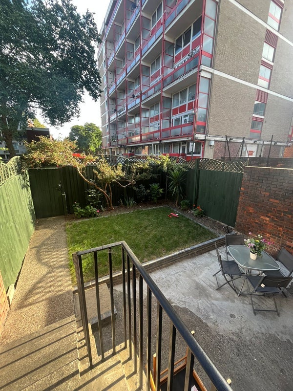 Room Earlsferry Way in Greater London