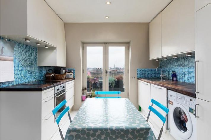 Room Ashdown Crescent in Greater London