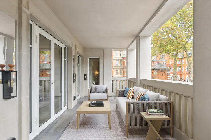 Flat York Passage in Greater London