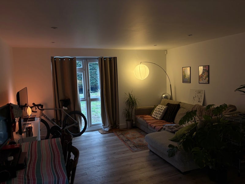 Flat Henfield Road in Greater London