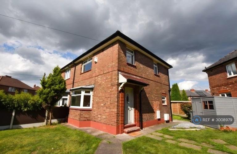 House Barlow Road in Trafford