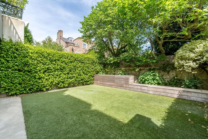 House The Vale in Greater London