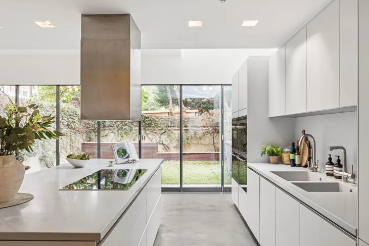 House The Vale in Greater London