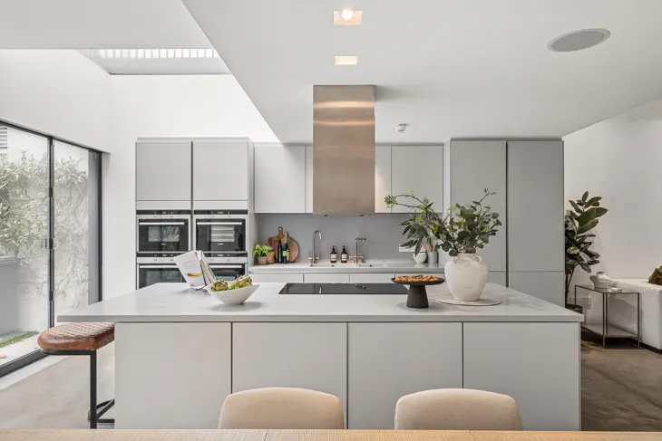 House The Vale in Greater London