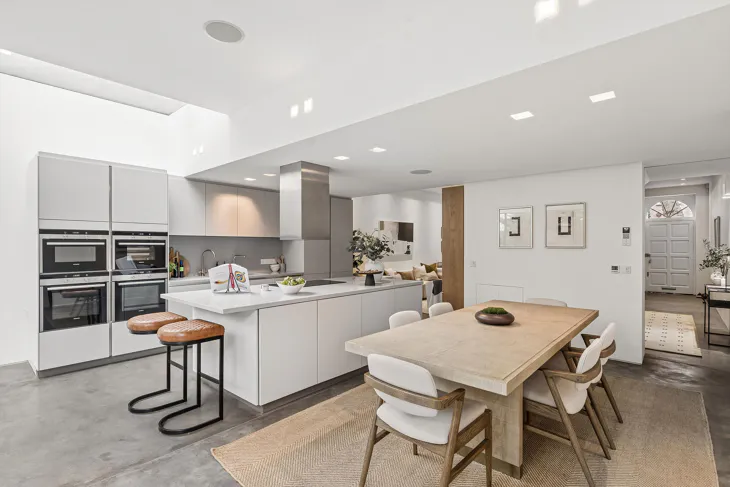 House The Vale in Greater London
