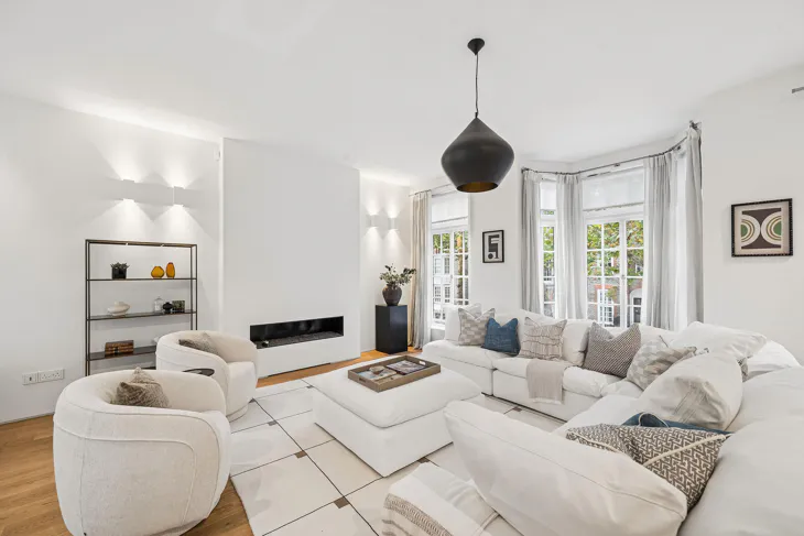House The Vale in Greater London