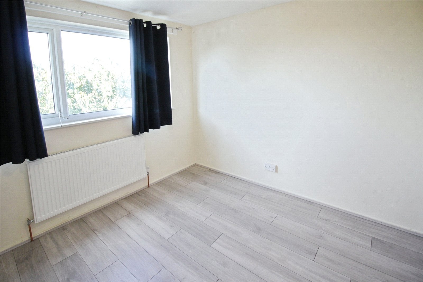 Flat Osborne Road in Basildon