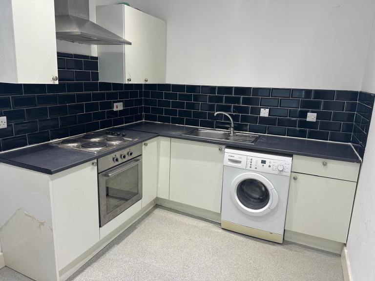 Flat Cottagewell Court in Northampton