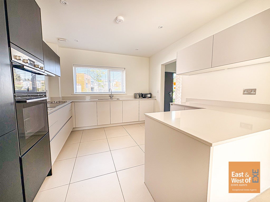 House Regency Drive in Exeter