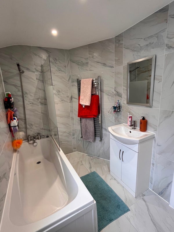 Room Shenley Road in Greater London