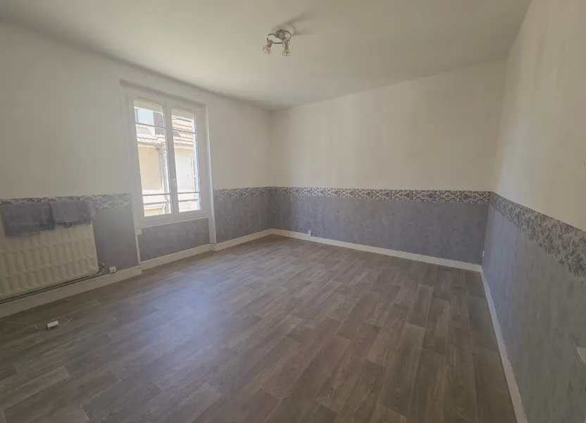 Flat Rue Racine in Château-Thierry
