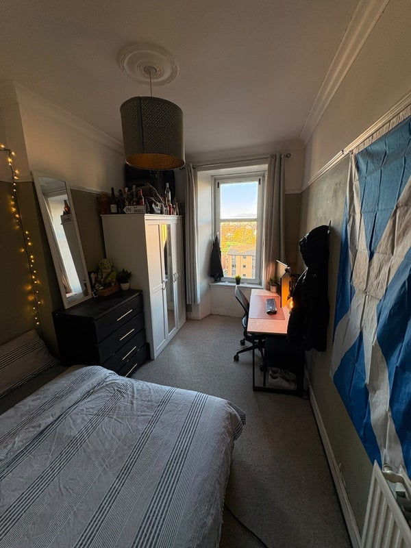 Room Oban Drive in Glasgow