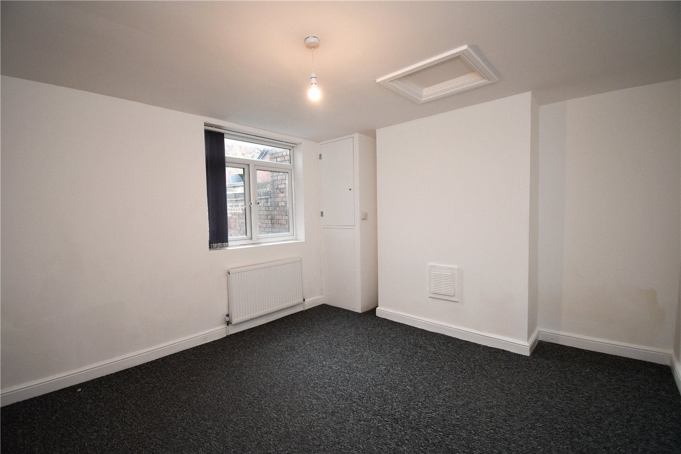 Flat Larkhill Place in Liverpool