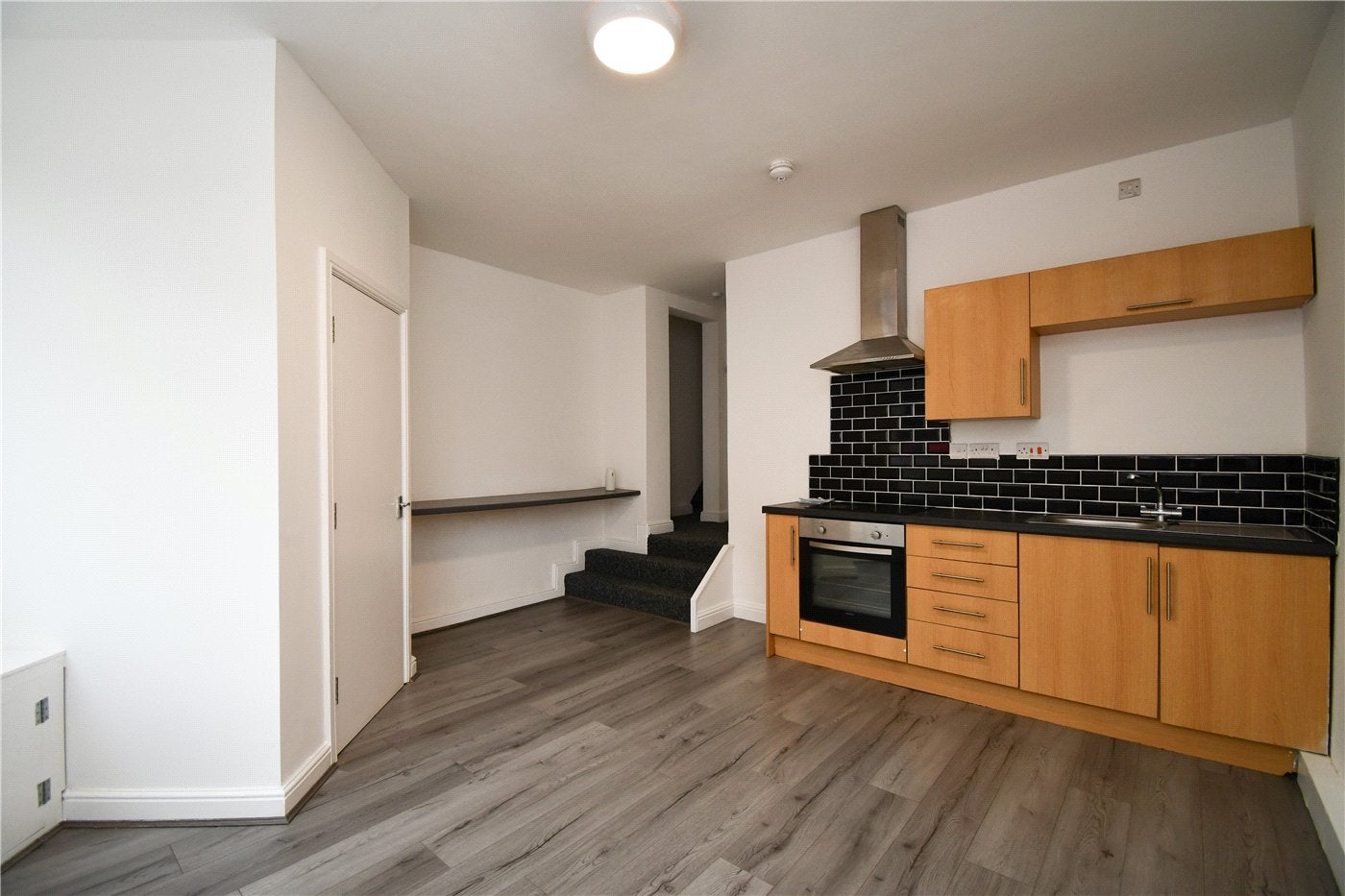 Flat Larkhill Place in Liverpool