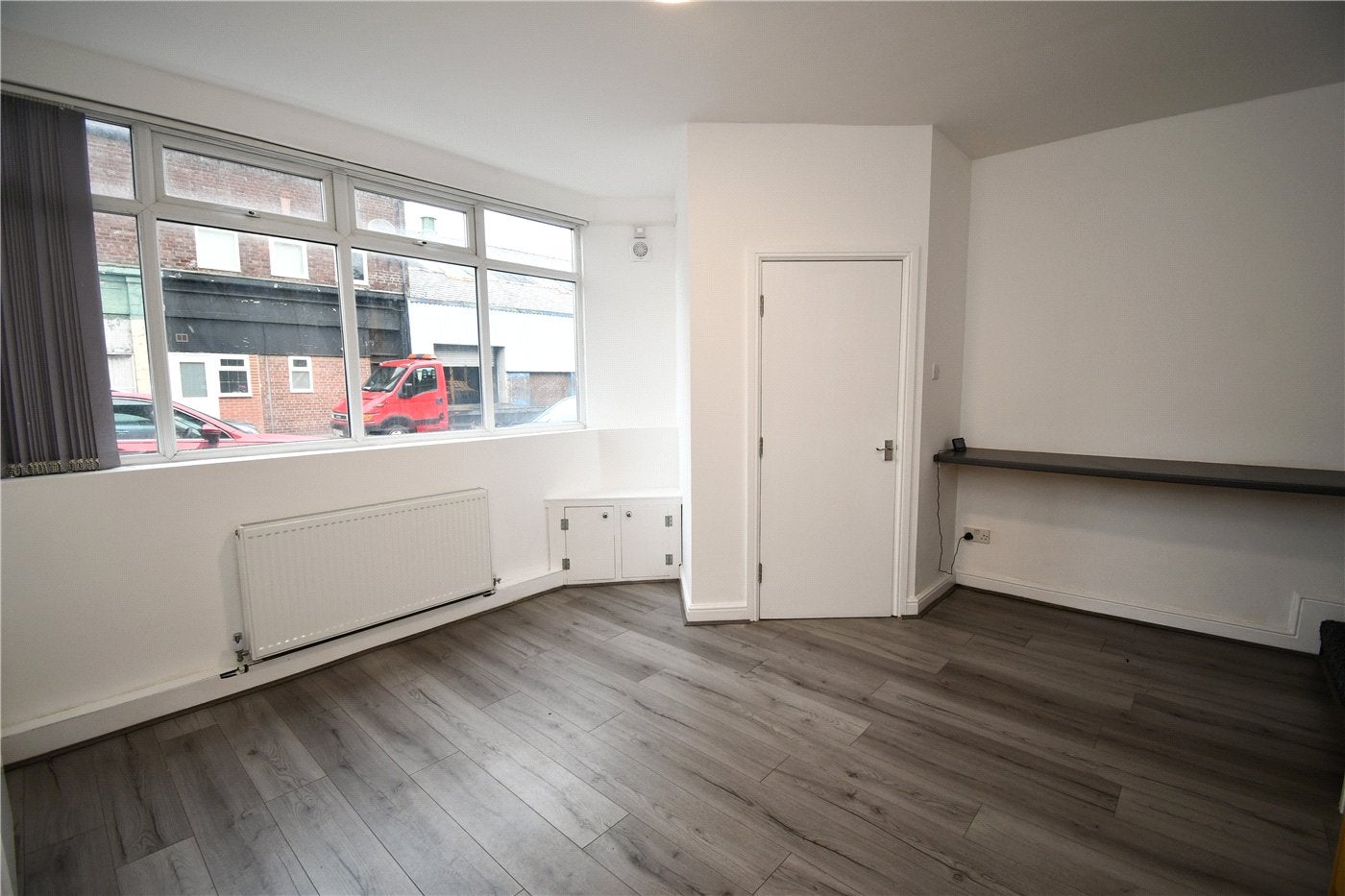 Flat Larkhill Place in Liverpool