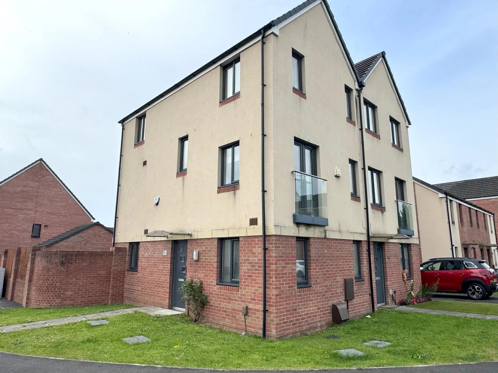 House Golwg Y Garreg Wen in Swansea