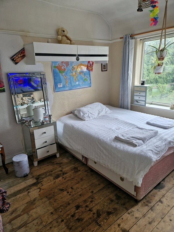Room Chalcombe Grange in Manchester