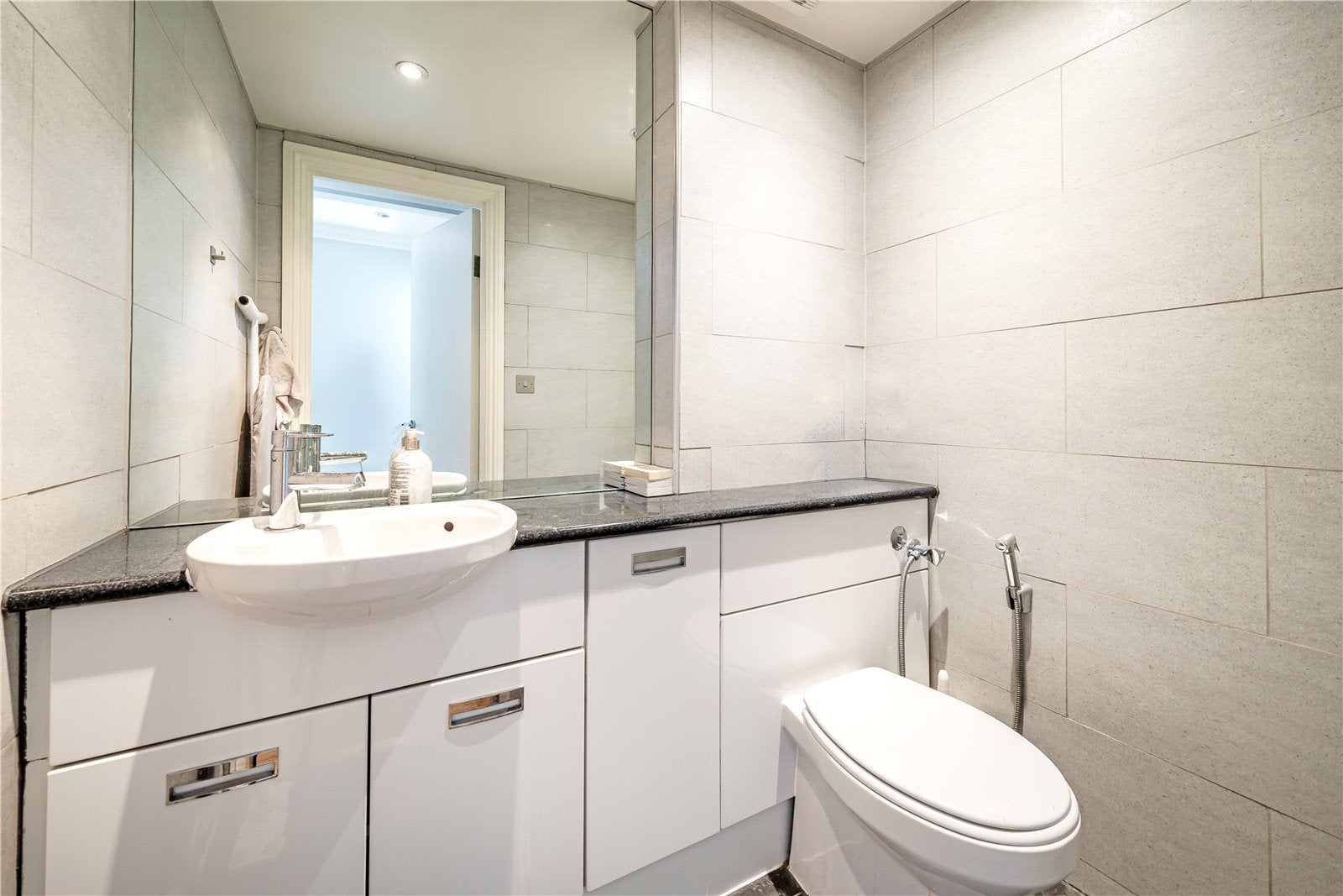 Flat Sussex Gardens in City of Westminster