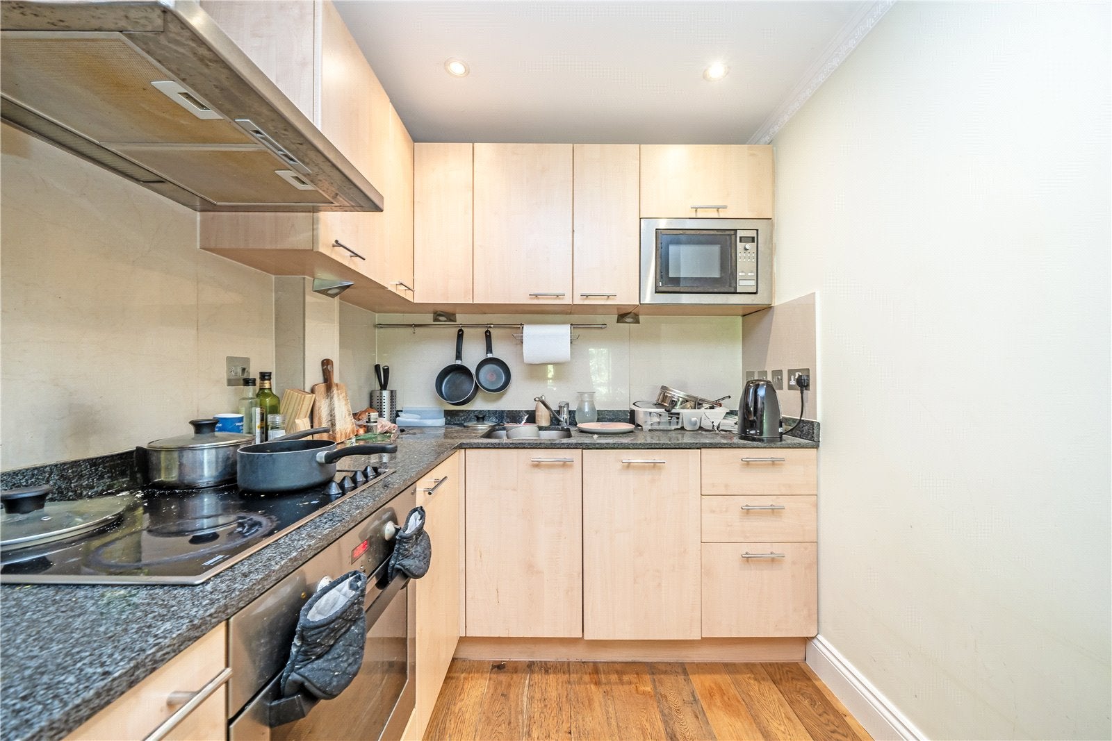 Flat Sussex Gardens in City of Westminster