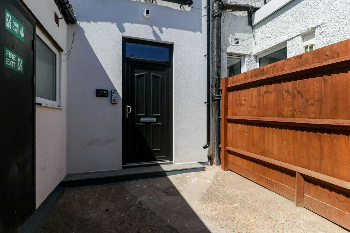 Flat Crawford Road in Welwyn Hatfield