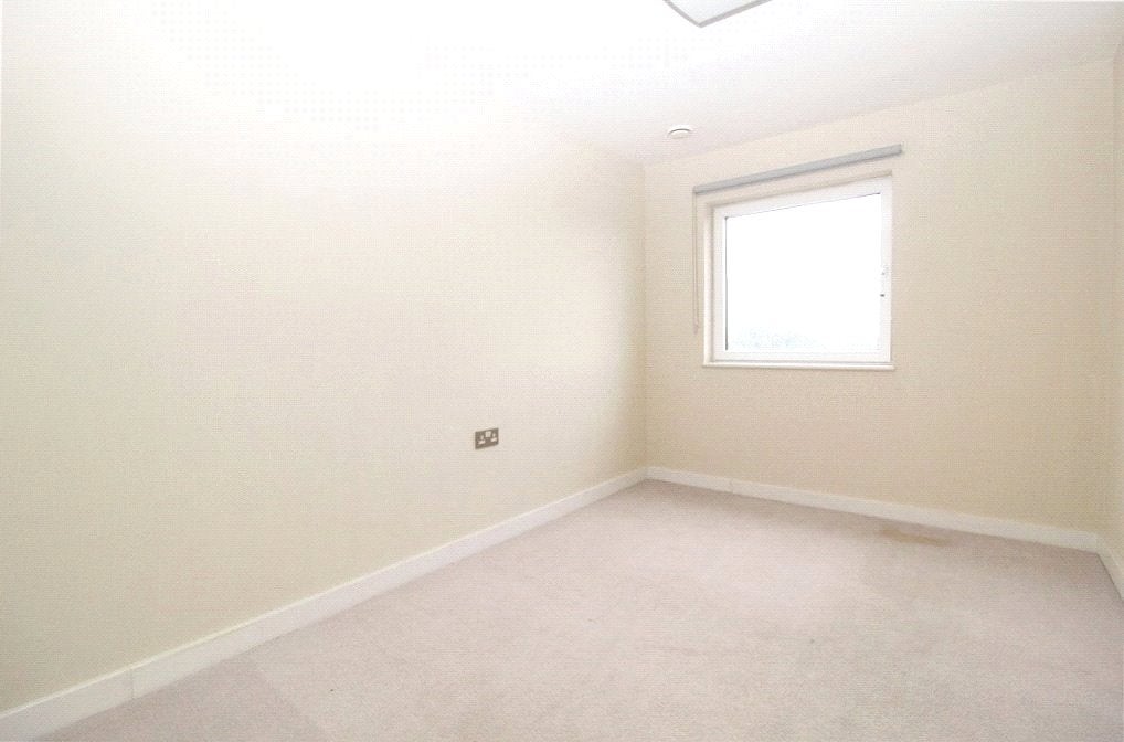 Flat The Green in Greater London