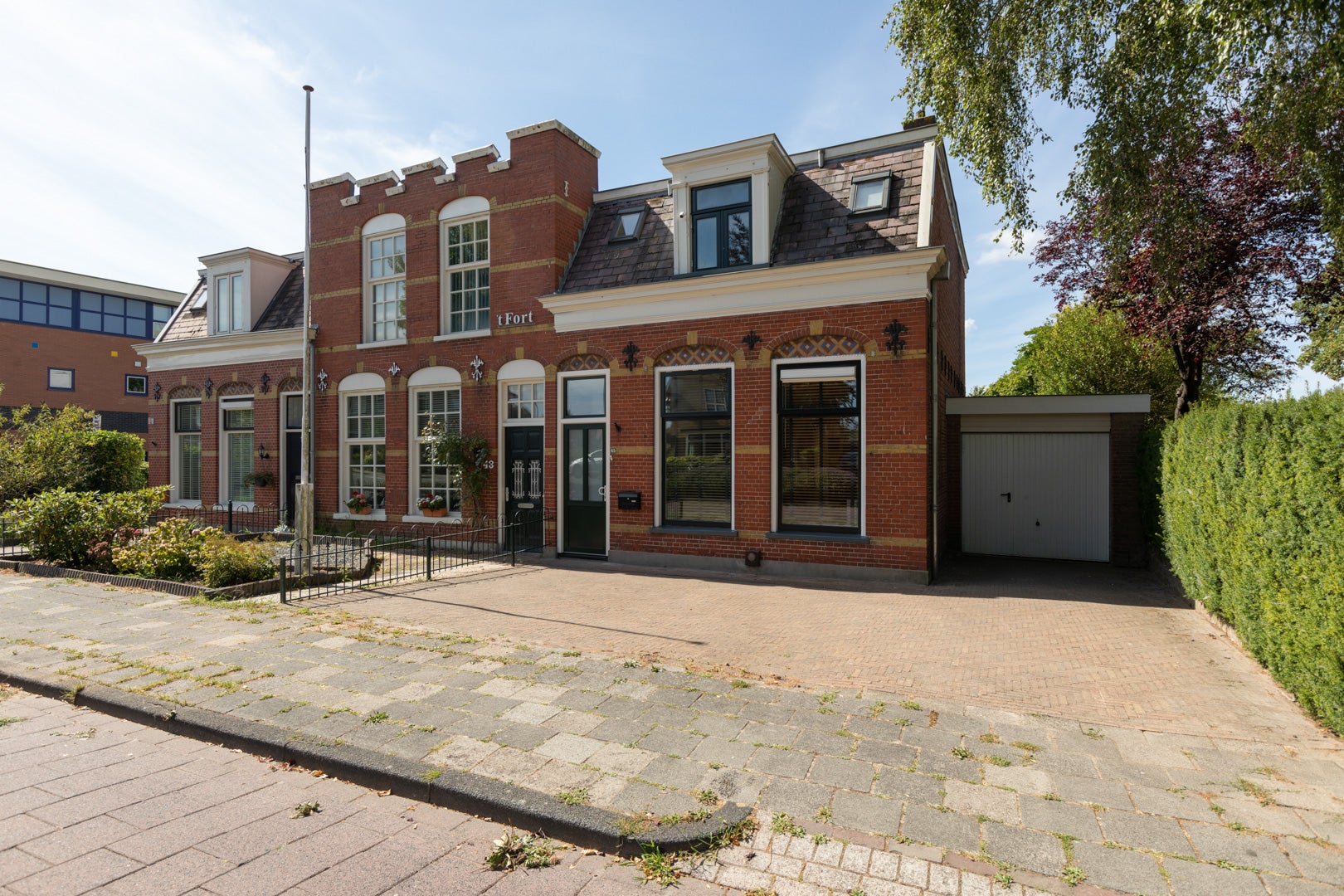 Huis Leeuwarderweg 45 in Sneek