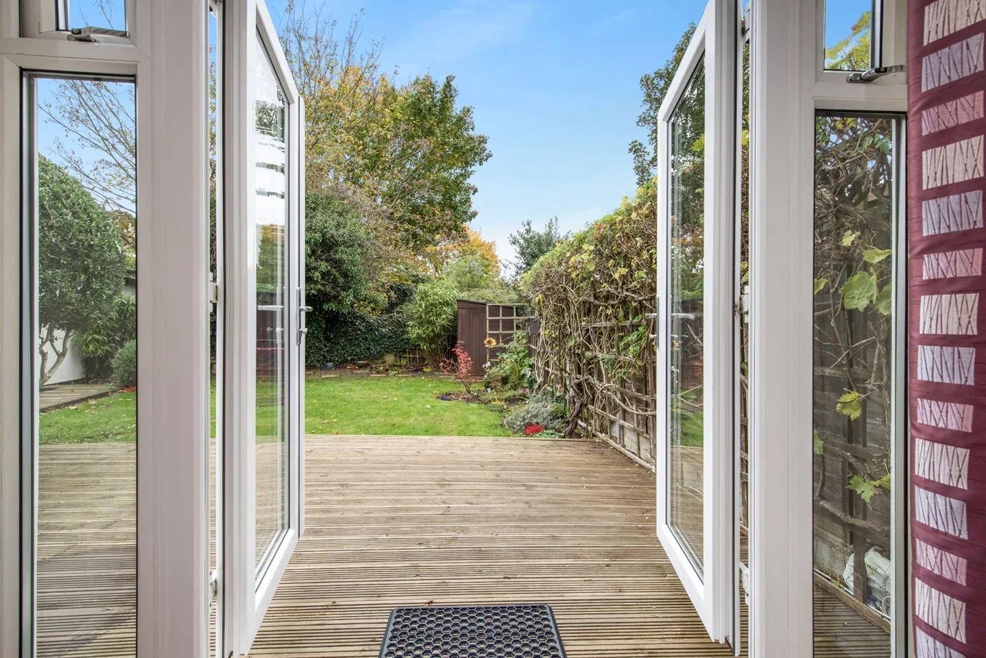 Room Rosecroft Gardens in Greater London