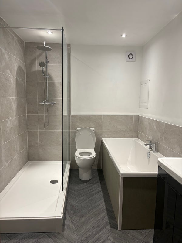 Room Wyndham Crescent in Cardiff
