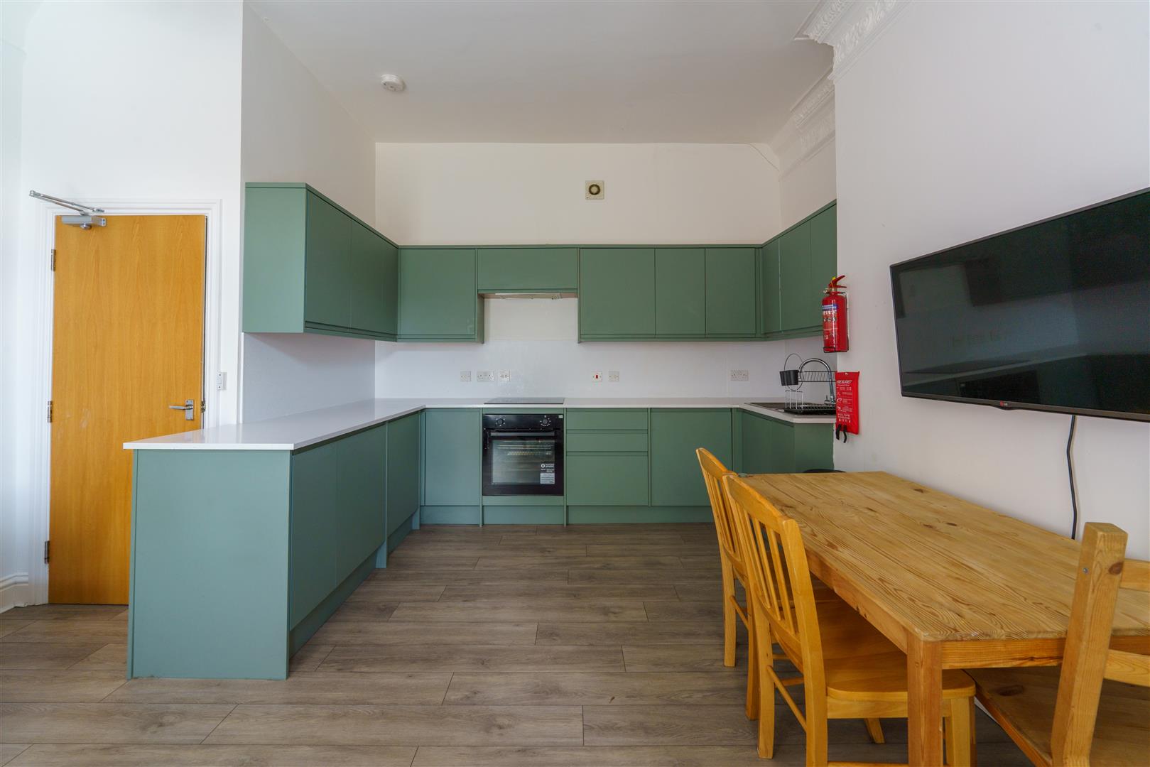 Flat Otterburn Terrace in Newcastle upon Tyne