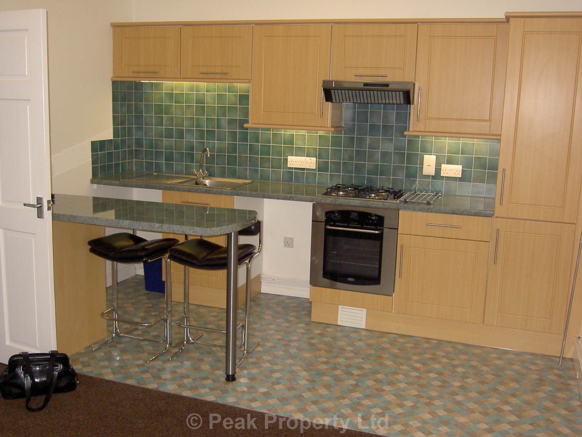 Flat Cheltenham Road in Southend-on-Sea