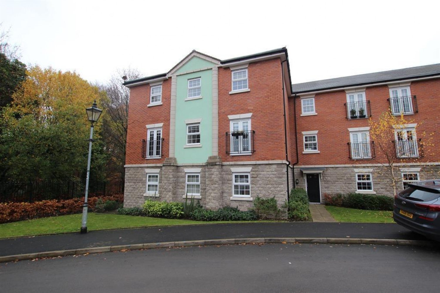 Flat Temple Road in Bolton