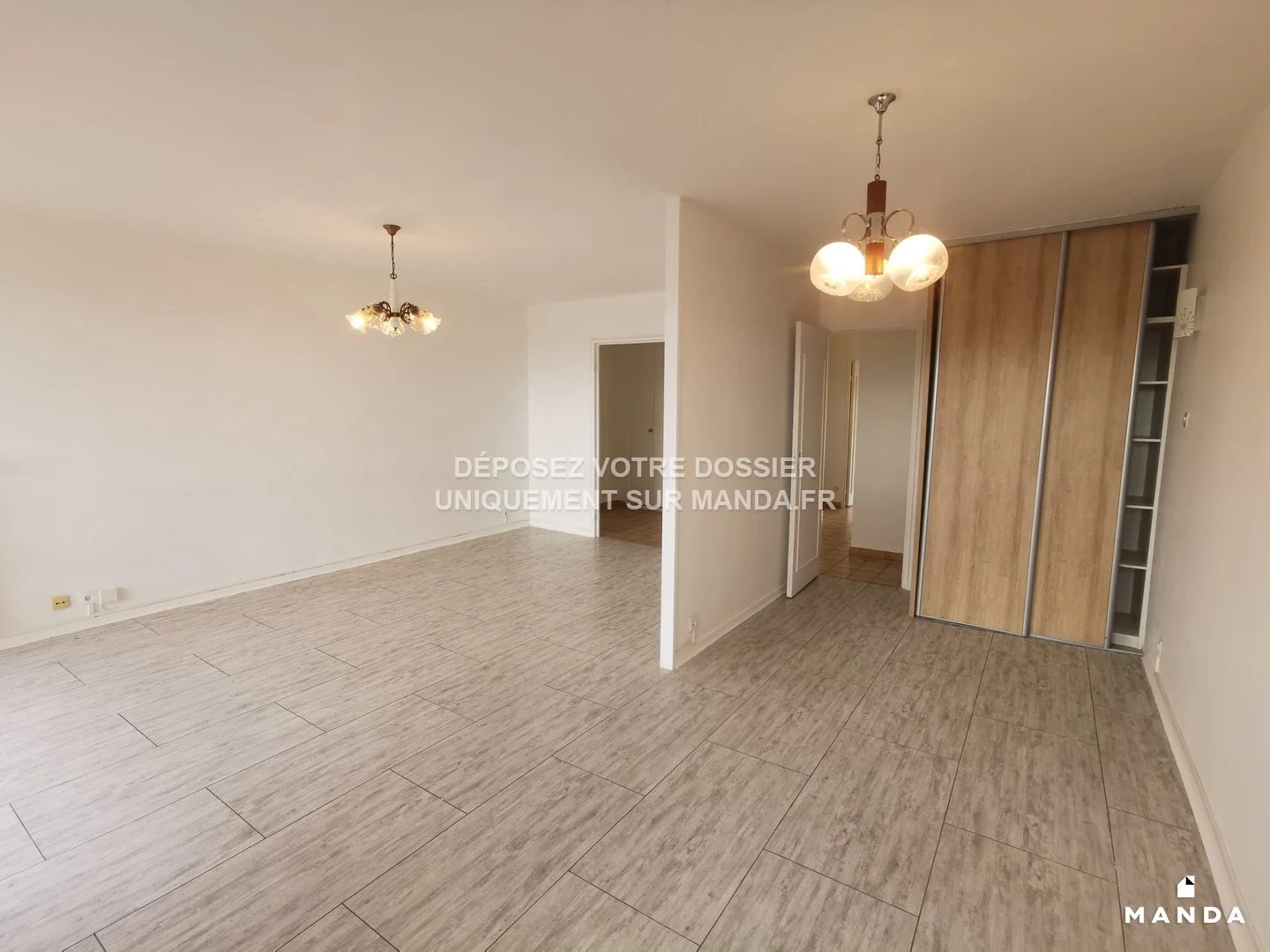 Appartement Place Bobby Sands à Saint-Étienne