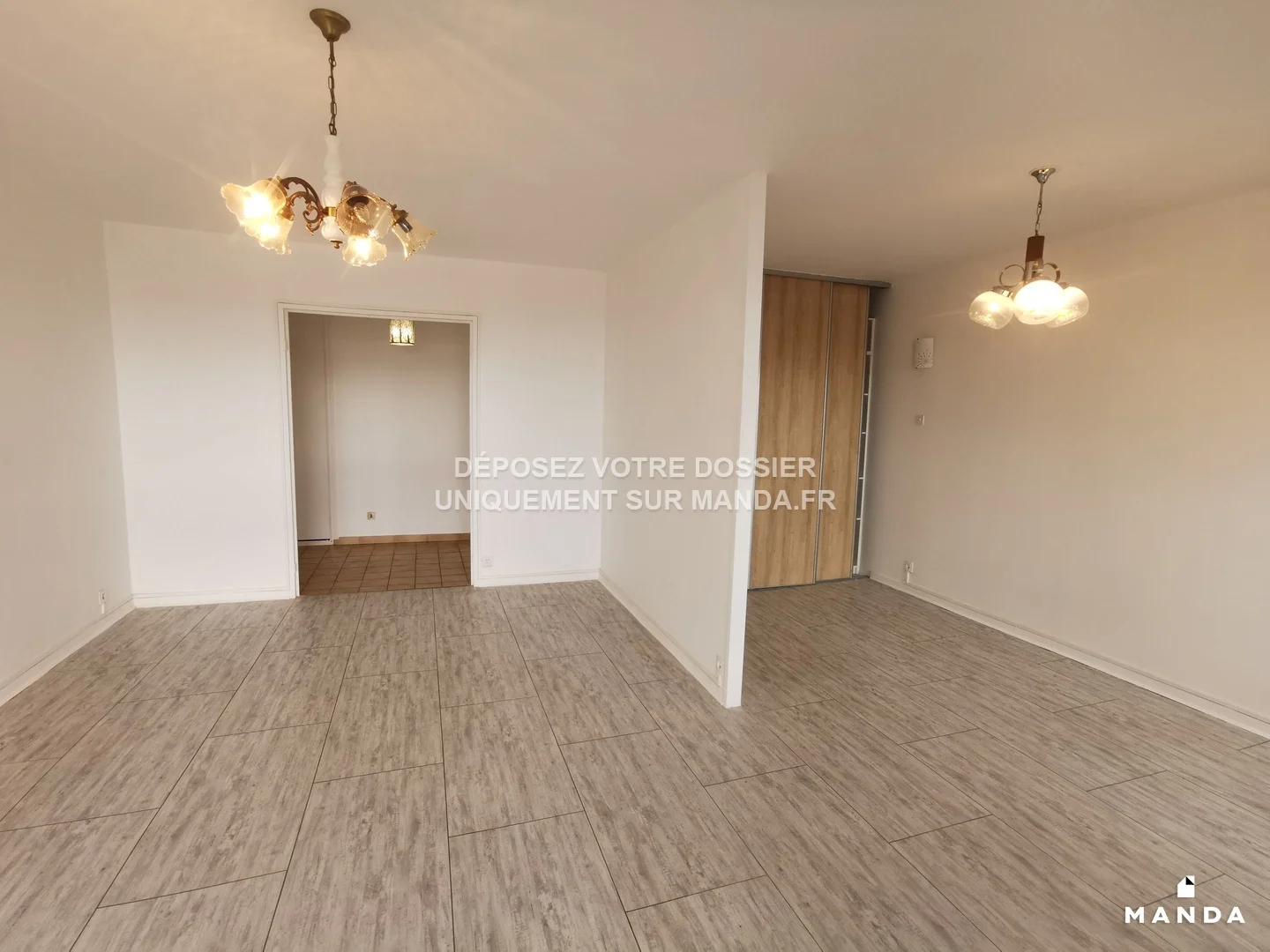 Appartement Place Bobby Sands à Saint-Étienne