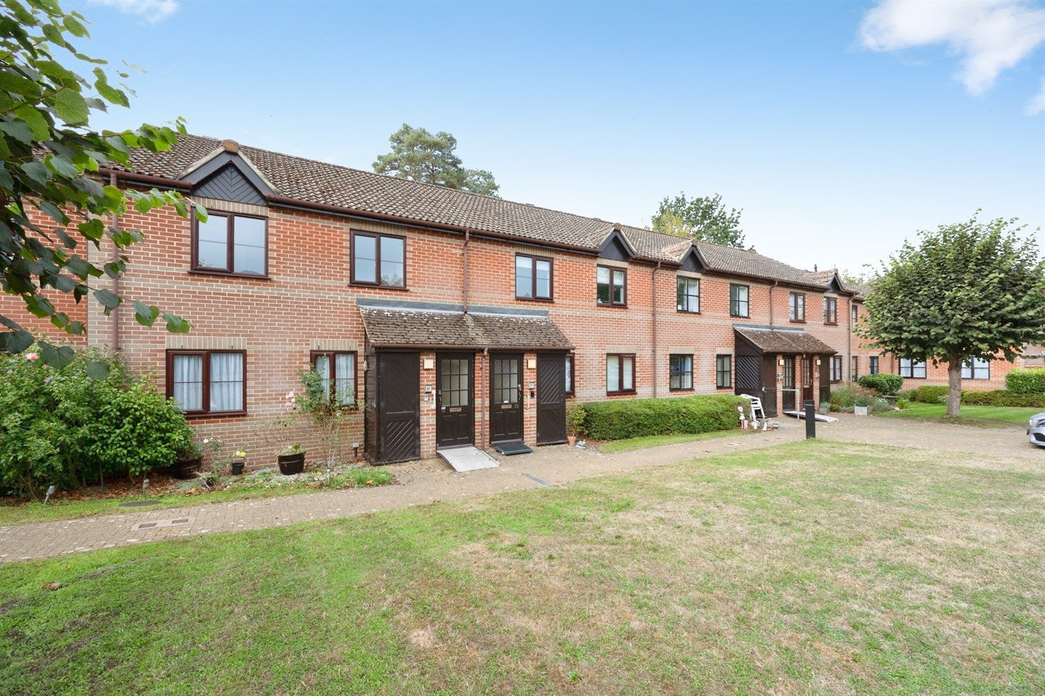 Flat Goldsmith Way in Crowthorne