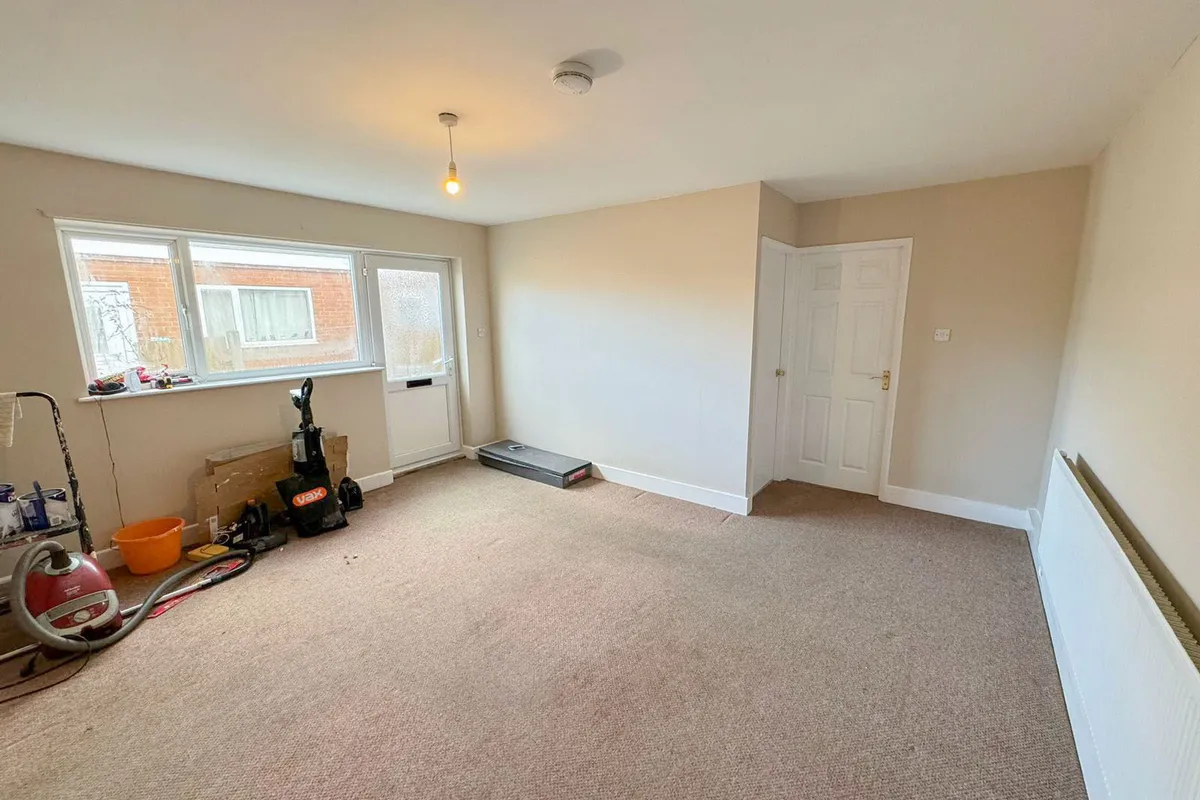 Flat Laburnum Drive in West Lindsey