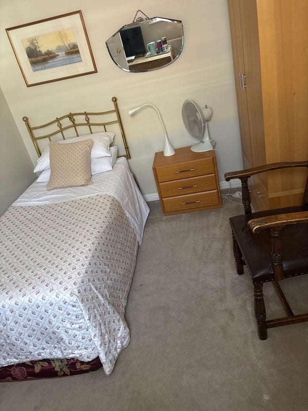 Room Ewald Road in Greater London