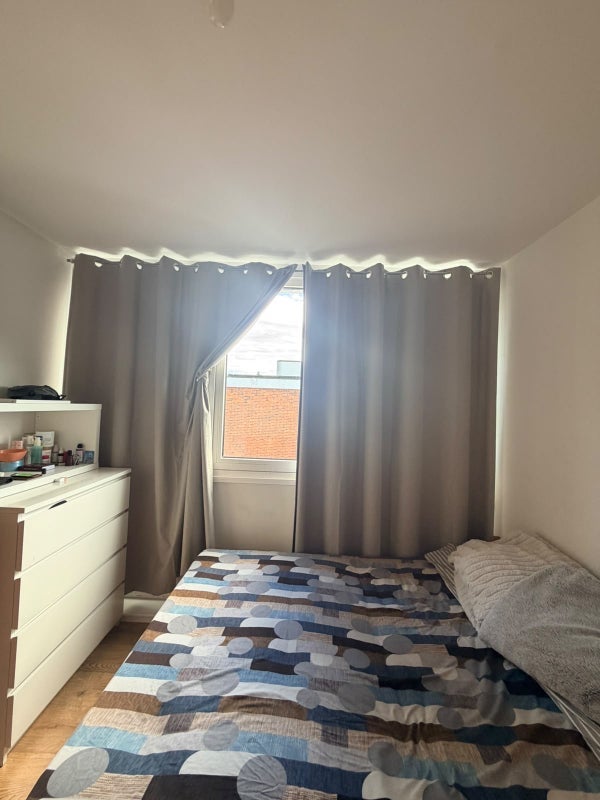 Room Ibsley Gardens in Greater London