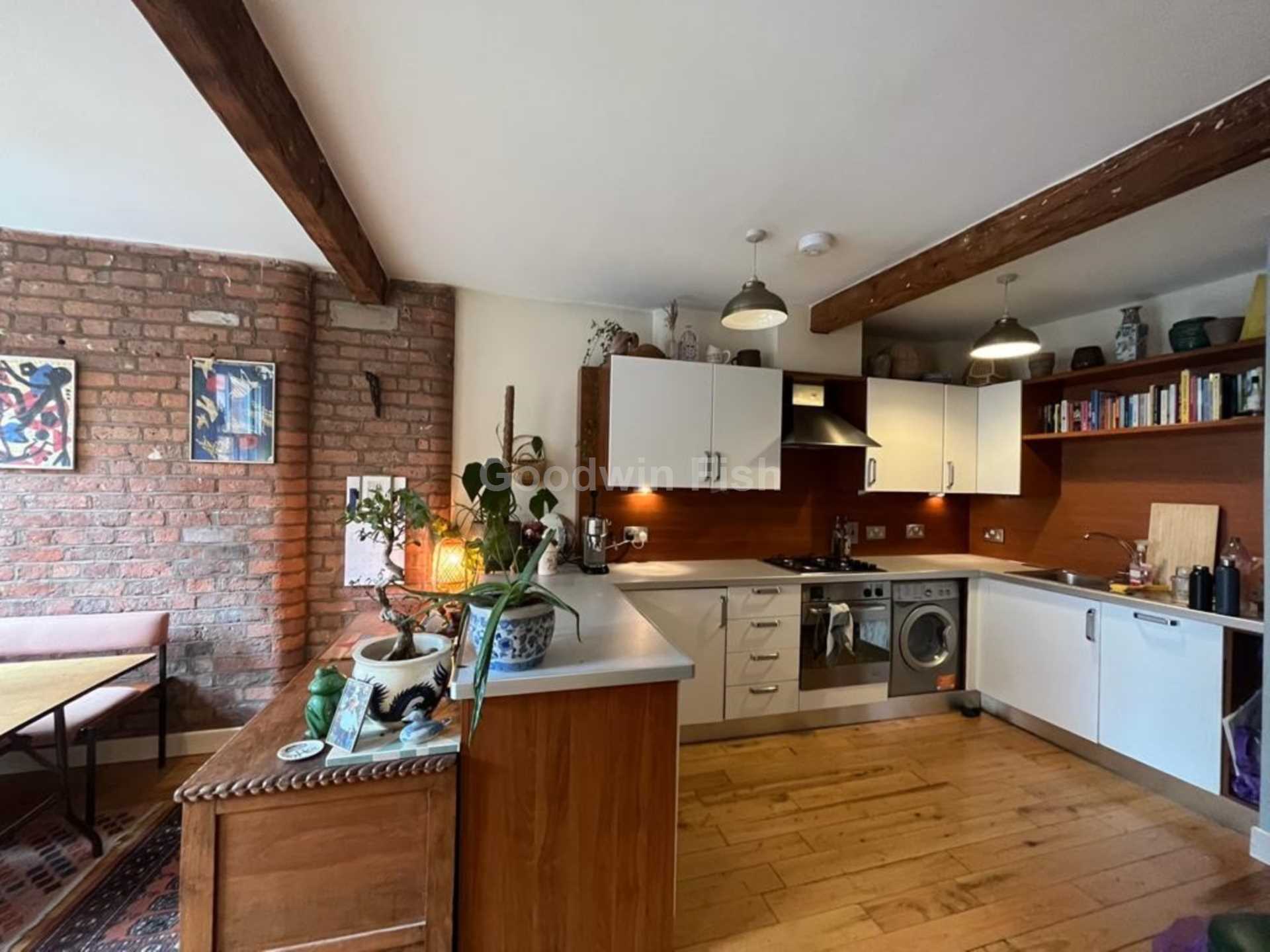Flat Catlow Lane in Manchester