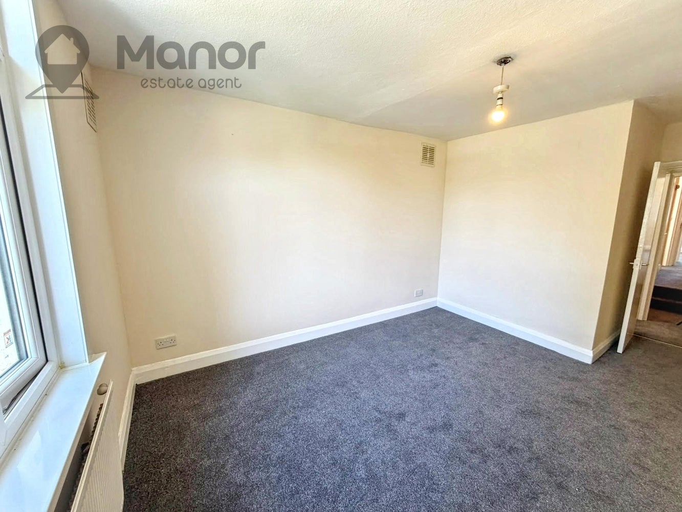 Flat Sheringham Avenue in Greater London