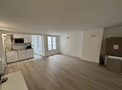 Flat Rue Notre-Dame de Bonne Nouvelle in Paris